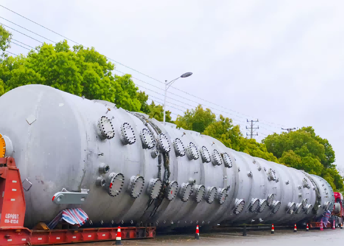 Colofn Distyllu Atmosfferig