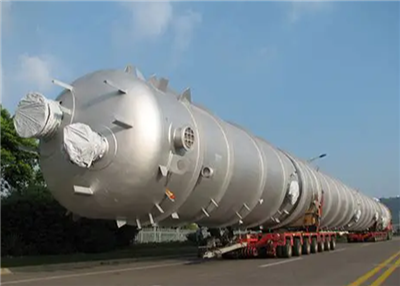 Tŵr Distyllu Gwactod